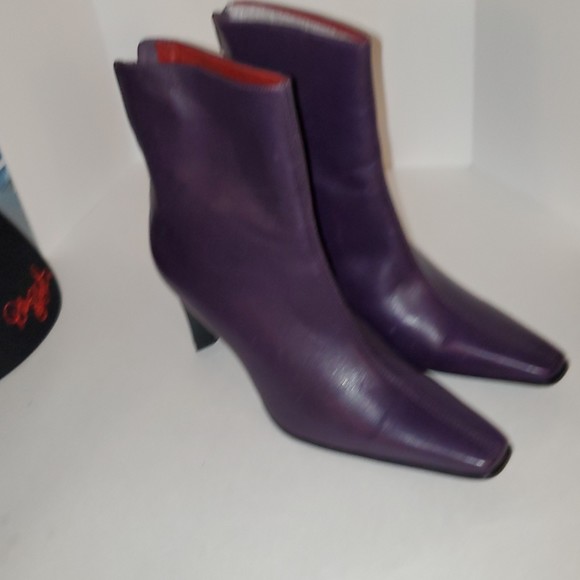 Jonathan Martin Women's Leather Juliet Zip Ankle Booties Size 9.5 - Picture 11 of 11